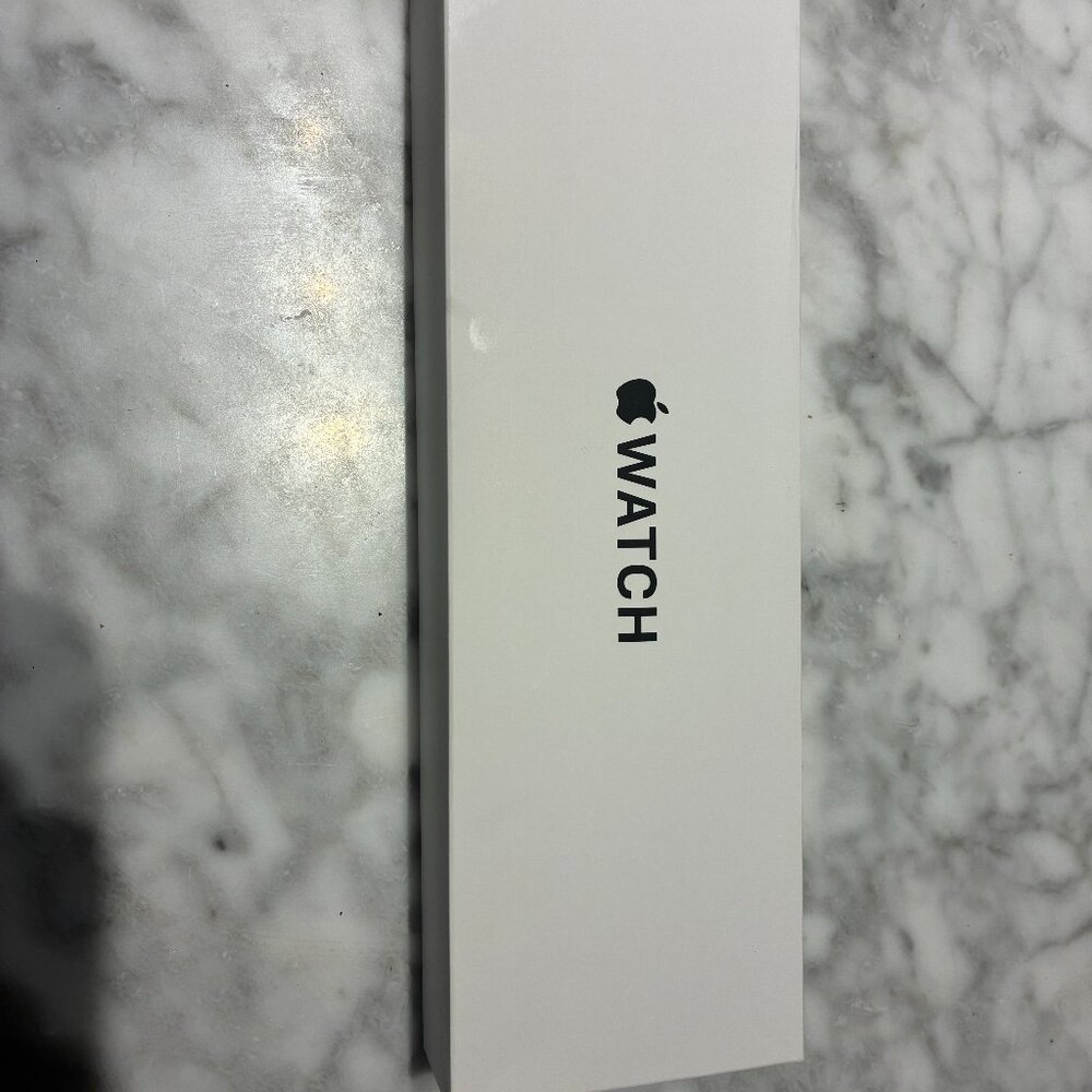 Apple Watch SE (Gen 2), 40mm, Midnight Aluminum, Midnight Sport Band, GPS, Model